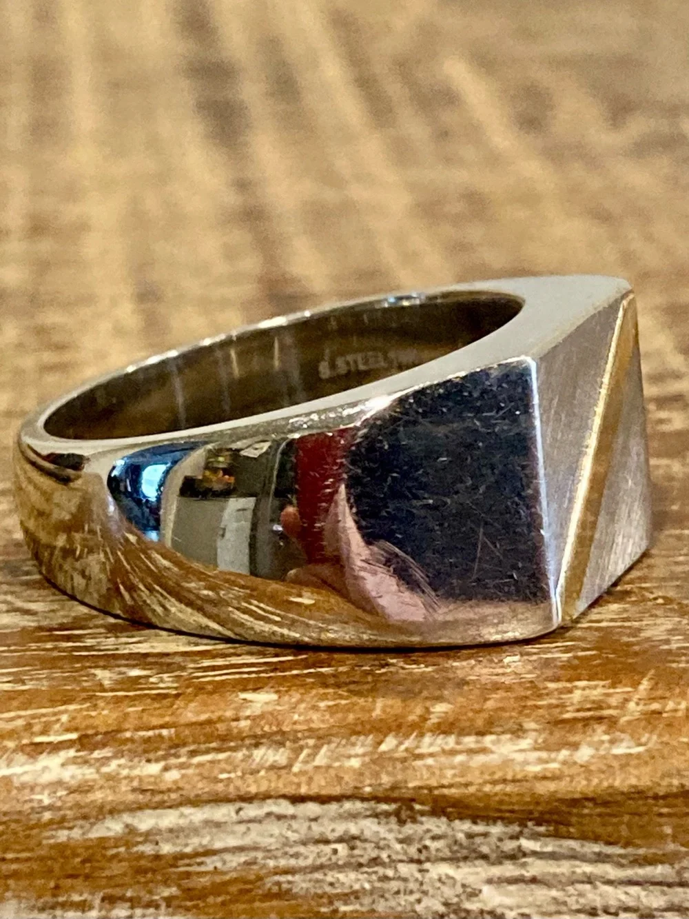 Mens Steel & 14K Gold Diagonal Stripe Signet Style Ring Size 10.25 China